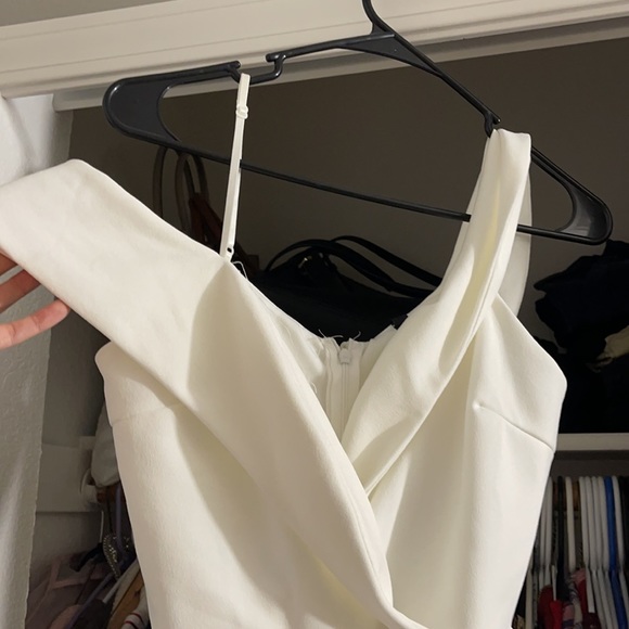 Women’s Dress - Picture 2 of 3